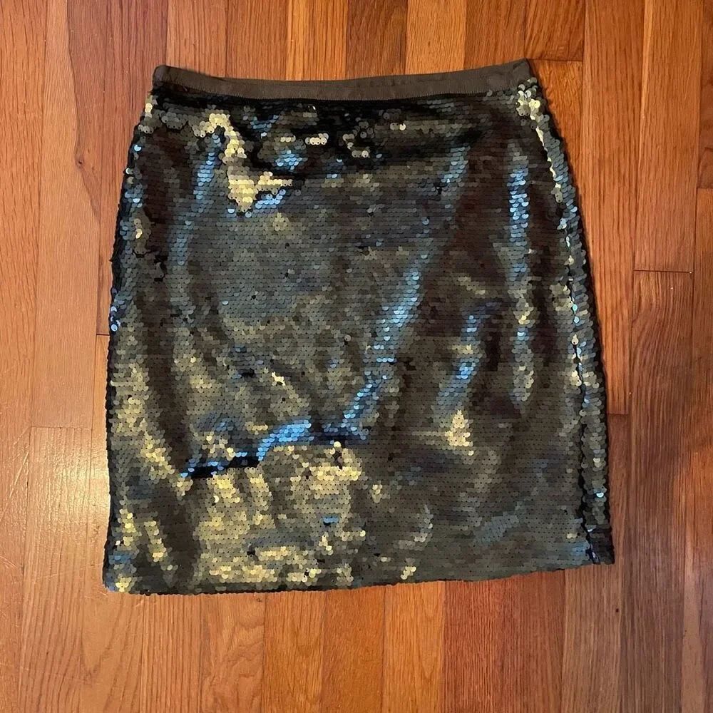 LOFT | olive green sequin pencil skirt 2 NWT $80